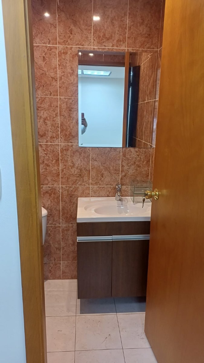 Ac 100 #8a-55, Chapinero, Bogotá, Colombia 3